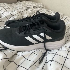 Adidas light motion running shoes -nwot-